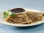 resep-roti-jala-pisang-saus-cokelat.jpg