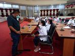 rohaniwan-datangi-kantor-dprd-manadofh67h.jpg