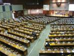 ruang-sidang-dpr-ri.jpg