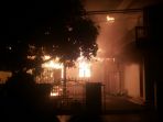 rumah-terbakar_20180216_103704.jpg