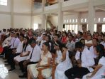 sebanyak-78-pasangan-resmi-menjadi-suami-istri-diakui-negara-dan-agama_20171022_200630.jpg