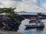 sejumlah-perahu-nelayan-yang-terikat-akibat-terjangan-cuaca-buruk-beberapa-waktu-lalu.jpg