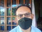 sekda-sitaro-di-rumah-duka-almarhum-winsulangi-salindeho.jpg
