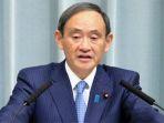 sekretaris-kabinet-jepang-yoshihide-suga-dalam-konperensi-persnya.jpg