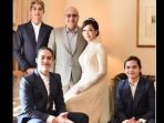 setelah-resmi-menikah-dengan-irwan-mussry_20181031_122040.jpg
