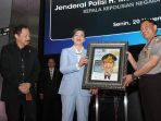 sharing-session-bersama-ksei-dan-kapolri-tito-karnavian_20171204_233253.jpg