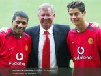 sir-alex-ferguson-diapit-oleh-kleberson-dan-cristiano-ronaldo.jpg