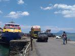 suasana-di-pelabuhan-kota-manado-sulawesi-utara.jpg