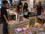 suasana-di-toko-buku-gramedia-manado.jpg