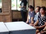 suasana-duka-rumah-dari-bayi-kembar-yang-meninggal-dunia.jpg