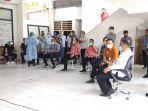 suasana-persiapan-vaksinasi-di-dinas-kesehatan-kota-manado.jpg