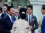 sultan-brunei-ym-sultan-hassanal-bolkiah-didampingi-sang-anak-pangeran-abdul-mateen.jpg