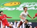 takumi-minamino-cetak-gol-arsenal-vs-liverpool-community-shield-2020.jpg