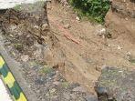 talud-amblas-lokasinya-di-tepi-jalan-ring-road-manado-rabu-2362022.jpg