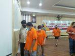 tersangka-kasus-korupsi-dana-covid-di-kabupaten-minutfhgfh.jpg