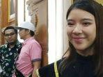 tiara-anugrah-saat-disambut-wakil-gubernur-jatim-emil-dardak-kamis-532020.jpg