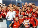 tim-ducati-berfoto-bersama-usai-dovizioso-finis-diposisi-pertama-gp-qatar.jpg