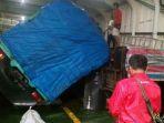 truk-rusak-di-kmp-portlink.jpg
