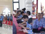umat-beragama-berdoa.jpg