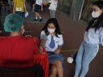 vaksinasi-covid-19-anak-usia-12-17-tahun-di-manado-senin-5720218.jpg