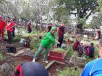 viral-dangdutan-di-tengah-kuburan-satpol-pp-bilang-bukan-gelar-panggung-tapi-dangdut-keliling.jpg