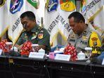 wakil-presiden-ke-palu-tinjaurumah-instan-disambut-kasdam-xiiimerdeka.jpg