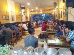 wang-coffee-di-jalan-sam-ratulangi.jpg