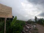warga-membakar-sampah-di-lokasi-yang-dilarang-membuang-sampah.jpg