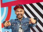 wendy-cagur-disela-memandu-games-serlok-alias-geser-balok.jpg