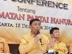 wiranto-tengah-saat-menggelar-jumpa-pers.jpg