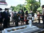 ziarah-di-taman-makam-pahlawan-tmp-kairagi-dalam-rangka-hari-pahlawan67.jpg