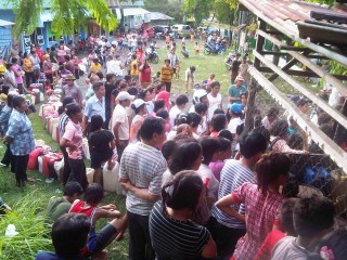 Tak Mendapat Minyak Tanah, Muhammad Tutup Warung Makan Tiga Hari - Mitan_di_Bumi_Beringin_Jl_17_Agustus,_Kamis_(20111117)._.jpg