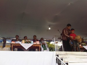 Ai Mangindaan Buka Pesta Seni Remaja Sinode GMIM