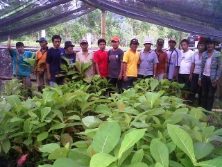 Warga Desa Tangkuney 'Mencetak' Mata Air - IMG00375-20120929-1041.jpg