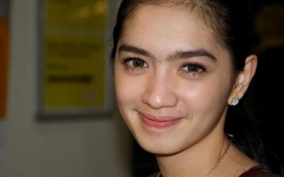 Angelina Karamoy Beri Motivasi pada Karyawan itCenter