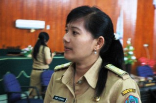 Lurah Tendeki Sedih Lihat Kondisi Warga