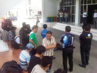 aksi_demo_wartawan_di_Bitung.jpg