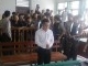 20120919_robintanauma_terdakwa_kasus_pembunuhan_winsy_warouw_berdiri_dengan_sikap_berdoa_saat_mendengar_putusan_(vonis)_dari_majelis_hakim.jpg