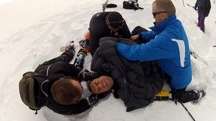 Seorang pendaki gunung alami hipotermia (ilustrasi)