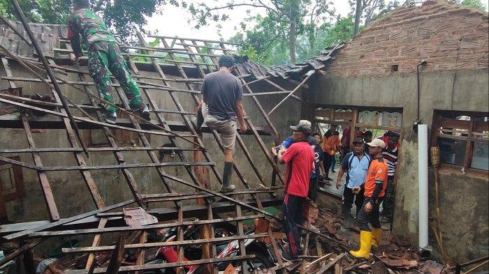 Gempa Bantul: Rumah di Kabupaten Trenggalek Ikut Ambruk, Begini Kronologinya
