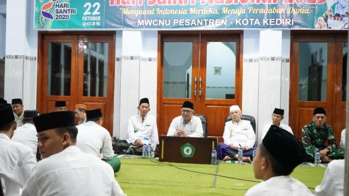 Peringati Hari Santri 2025, Wakil Wali Kota Kediri Ajak Santri Kuasai Teknologi dan Melek Digital