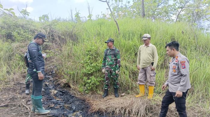 Semburan Diduga Minyak Gegerkan Warga Pule Nganjuk, Pemkab Diminta Turun Tangan