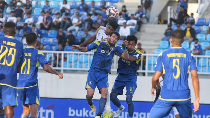 Arema FC Krisis Kemenangan di September, Marcos Santos Soroti Performa Wasit