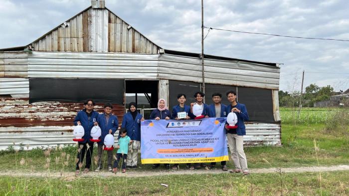 Tim dosen dan mahasiswa ITS melaksanakan program pengabdian masyarakat di Ponorogo (1)