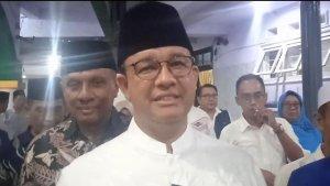 Anies-Baswedan-usai-menemui-Pengasuh-Ponpes-Al-Qodiri-Jember-Sabtu-652023.jpg