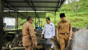 Bupati-trenggalek-dan-rektor-UB.jpg