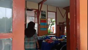 Kondisi-ruangan-SDN-01-Tempeh-Tengah.jpg