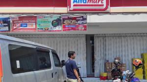 Minimarket-di-Kota-Blitar-dibobol-maling.jpg