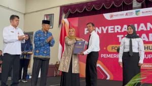 Penyerahan-SK-PPPK-Pemkab-Kediri-oleh-Wabup.jpg