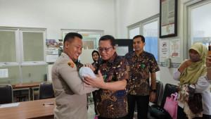 Penyerahan-bayi-ke-Dinsos-Provinsi.jpg